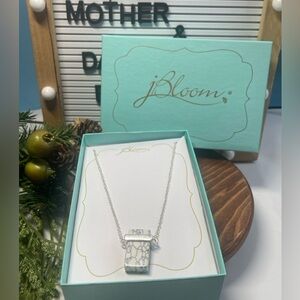 jBloom White Marble Stone Necklace Silver Tone 16–18” New in Box